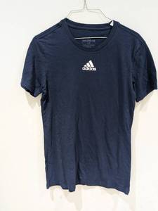 lot 21 image: NEW ADIDAS SMALL TEE (NAVY)
