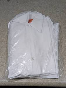 lot 71 image: NEW RED KAP MEDIUM BUTTON UP SHIRTS 6PK. (WHITE)