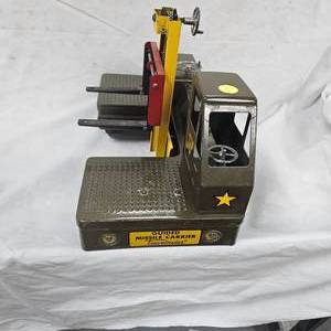 lot 1 image: 1951 Nylint Industrial Baker No. 2800 Guided Missle Carrier
