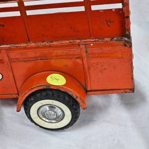 lot 8 image: Vintage Nylint Ford U-Haul Open End Trailer