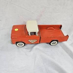 lot 10 image: Classic 1960s Nylint Pressed Steel Ford Truck