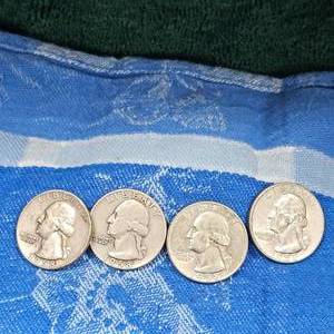 lot 103 image: (4)1958-D, 1960-D Washington 25c, Silver