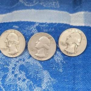 lot 112 image: 1951,(2)1951-D Washington 25c, Silver