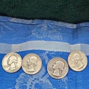 lot 114 image: 1952-D,(3)1960-D Washington Silver 25c