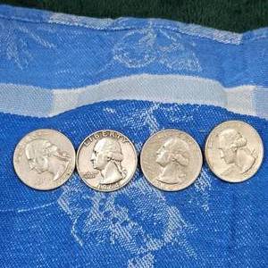 lot 122 image: (4) 1964-D Washington 25c Silver