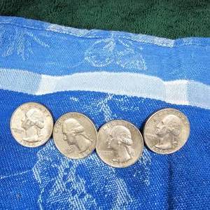 lot 126 image: (4) 1964-D Washington 25c Silver