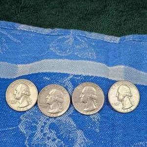 lot 119 image: (4)1964-D Washington Silver 25c