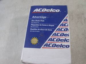 lot 23 image: (CS) ACDelco Ceramic Disc Brake Pad...