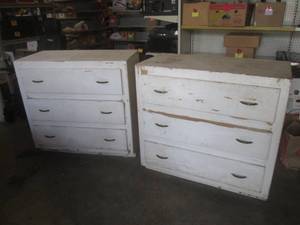 lot 34 image: (A-1) 2 Wood 3-Drawer Cabinets - 36...