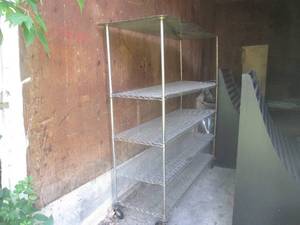 lot 71 image: (UD1) Metal Shelf with Wheels 80 H...