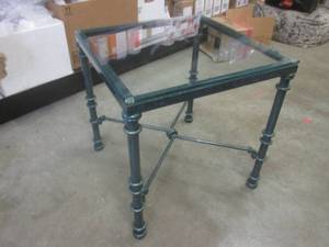 lot 88 image: (EW3) Metal End Table with Glass To...