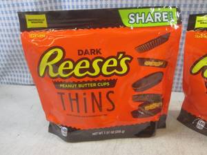 lot 154 image: (B-2) 3 Share Pack Size Bags Dark R...
