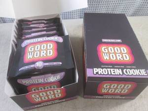 lot 158 image: (B-2) 24 Good Word Chocolate Chip P...
