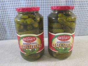 lot 178 image: (C-3) 2 Jars of Gedney Kosher Dill ...
