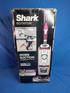 lot 36 image: Shark Rotator TruePet Powered Lift-Away 9.5-Amp Upright Vacuum