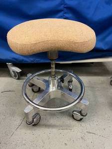 lot 4 image: Fabulous 1960s DenTalEz 6D Dr. Posture Comfort Stool With Cloth Seat - Excellent Condition