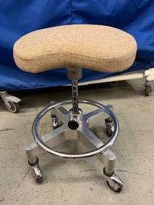 lot 14 image: Fabulous 1960s DenTalEz 6D Dr. Posture Comfort Stool With Cloth Seat & Foot Ring - Excellent Condition