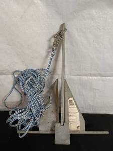 lot 55 image: 9 lb Aluminum Boat Anchor with Rope