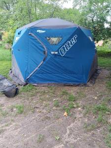 lot 63 image: Otter XTH Resort 6-Person Ice Fishing Tent
