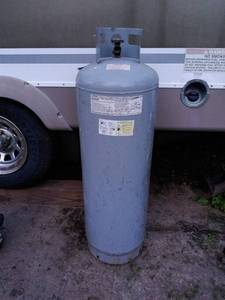 lot 72 image: Used 100# Propane Tank with Valve