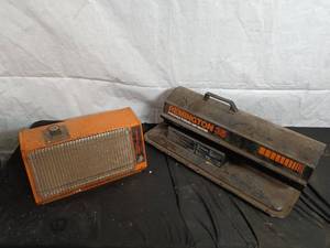 lot 81 image: Remington 35 Portable Forced Air Heater and Catalytic Heater