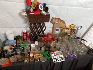 lot 82 image: Assorted Barware, Drinkware, Kitchen Tools, Smoking and Decorative Items