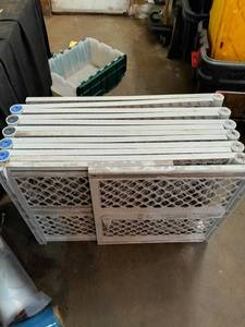 lot 94 image: Babypet Gate Play-Pen Panels