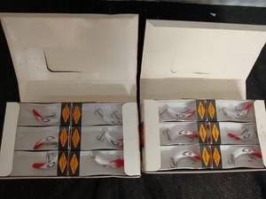 lot 103 image: Bulk Lot of 24 Dura Pak Quality Fishing Tackle Lures