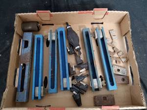 lot 106 image: Outboard motor locks