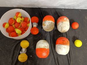 lot 109 image: Collection of Fishing Floats and Bobbers