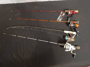 lot 117 image: Set of 4 Ice Fishing Rods with Reels
