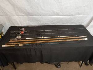 lot 119 image: Collection of 5 Fishing Rods with Reels - Mixed Styles