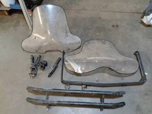 lot 127 image: Set of ATV Windshields and Gun Mount, rear bumper, dss