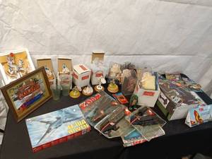 lot 173 image: Collection of Coca-Cola Memorabilia and Model Toys