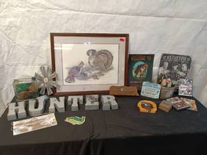 lot 179 image: Rustic Decor Collection Signage, Artwork, and DVD Set