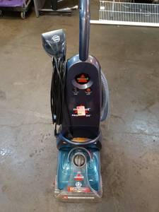 lot 195 image: Bissell ProHeat 2X Carpet Cleaner