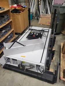 lot 12 image: Freedom Lift Systems (568107) Wheelchair Lift, UntestedAs Is