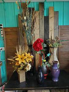 lot 58 image: Great Lot of Large Deocorative Vases and Flowers