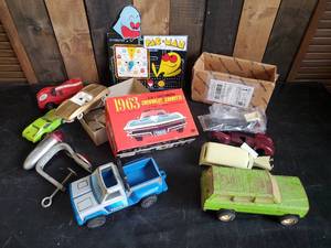 lot 68 image: Vintage Racing Champions Model, Vintage Corvette Model, Vintage Tonka and more