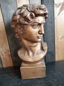 lot 76 image: Large Replica Michaelagelo David Bust - Heavy