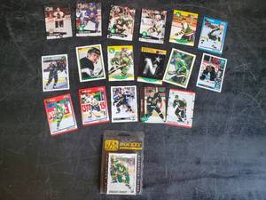 lot 101 image: Large Lot of North Star Hockey Player Cards - Some never opened