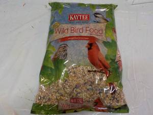 lot 6 image: 10 lb. Bag Kaytee Wild Bird Seed...
