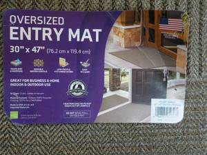 lot 12 image: Oversized Entry Mat 30 x 47...