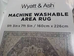 lot 22 image: Wyatt and Ash Washable 5 ft 3 x 7 ...