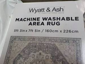 lot 23 image: Wyatt and Ash Washable 5 ft 3 x 7 ...