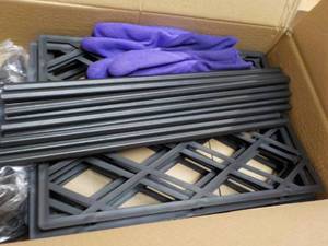 lot 48 image: 6 Panel Decorative Garden Fence wit...