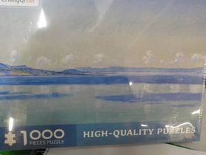 lot 65 image: 1000 pc Puzzle...