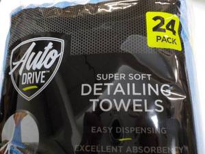 lot 82 image: 24 pack Detailing Towels...