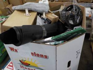 lot 92 image: Pallet of Automotive Products as bo...
