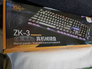 lot 96 image: ZK-3 Metal Panel 104 Key True Mecha...